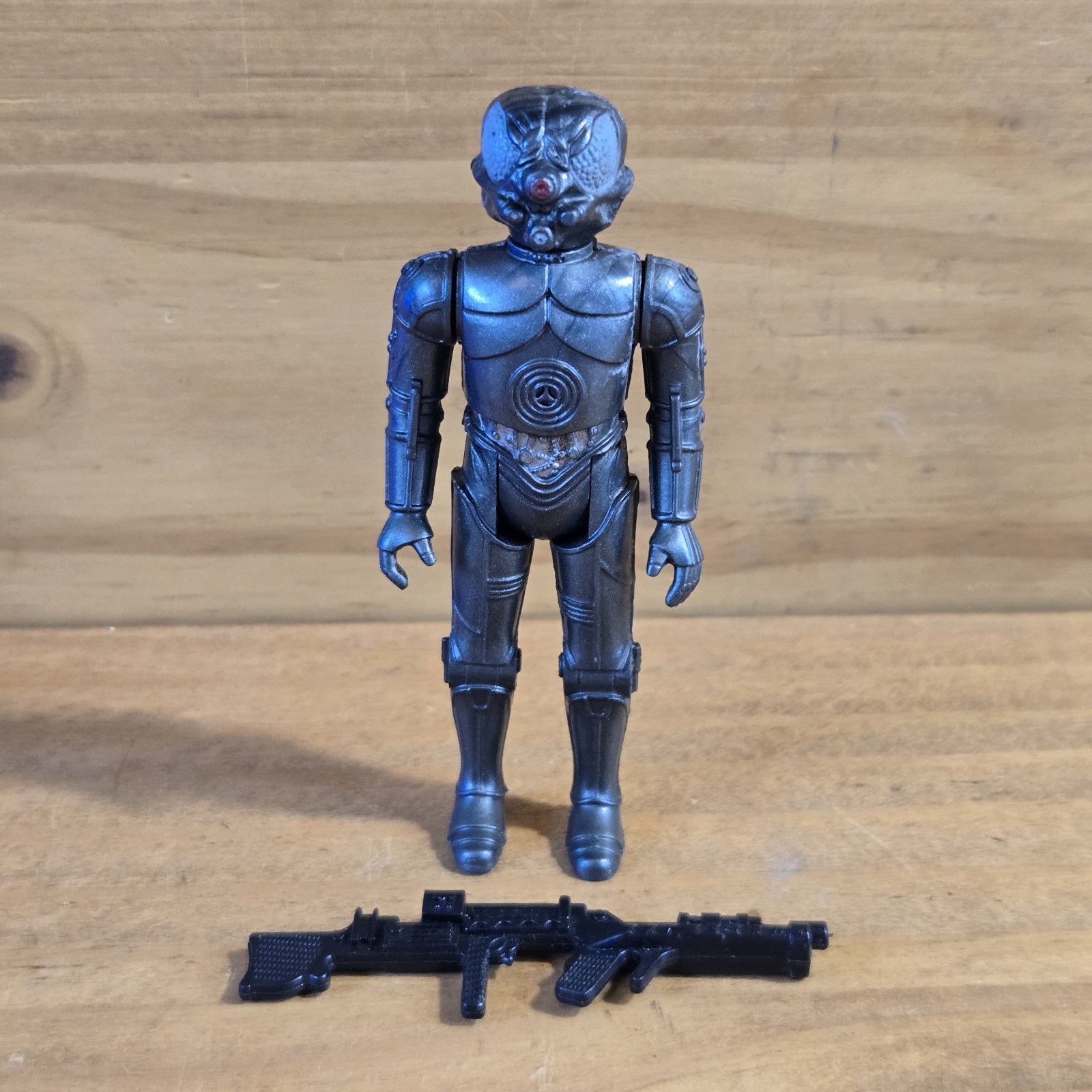 Zuckuss sold