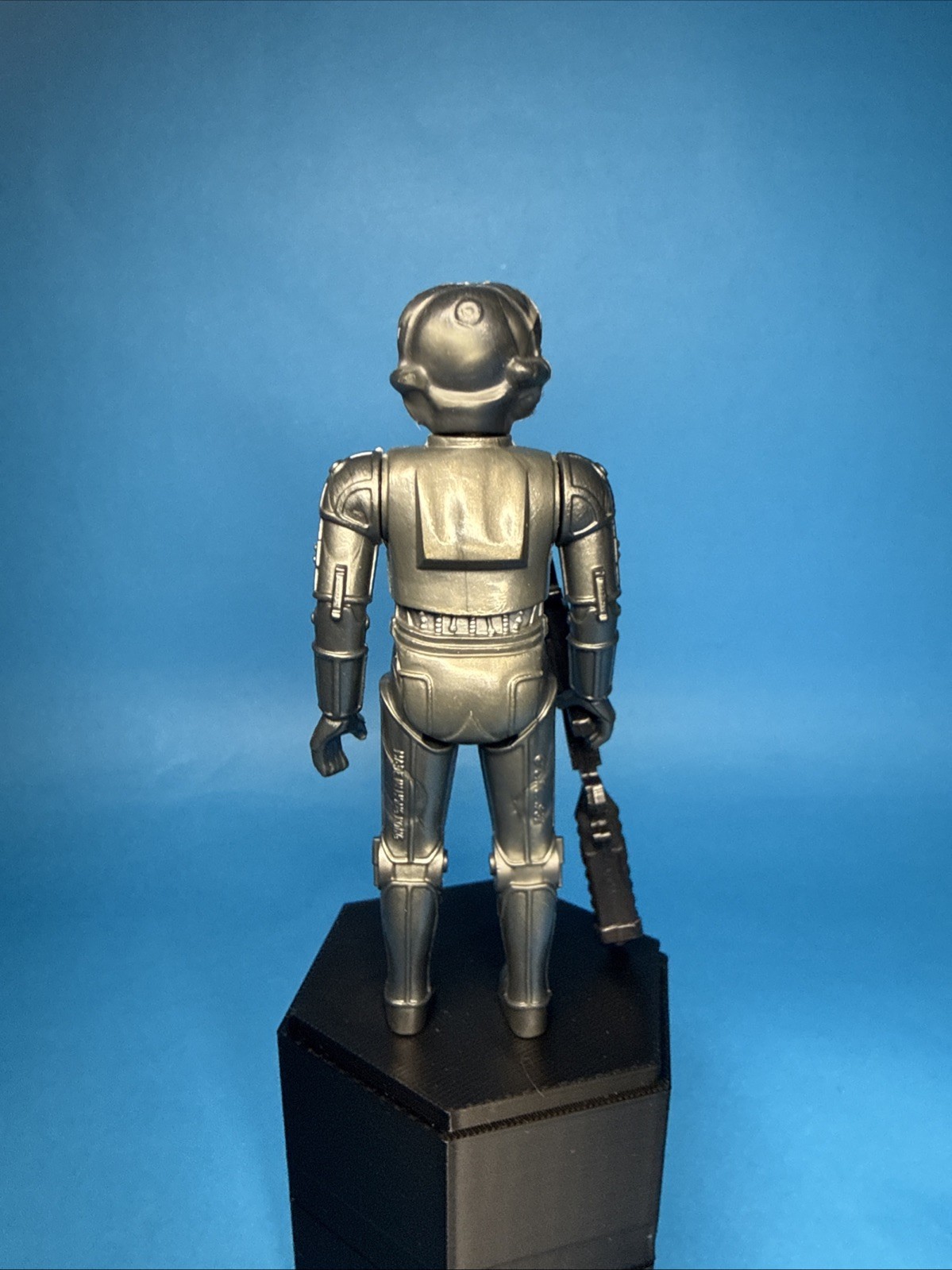 Zuckuss sold