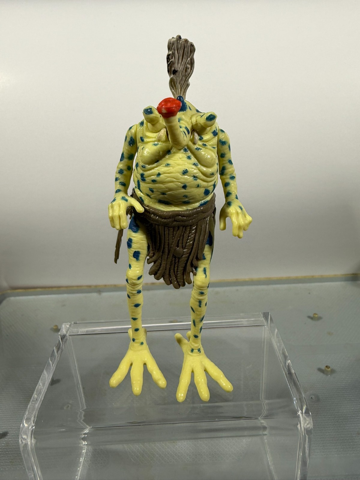 Sy Snootles sold