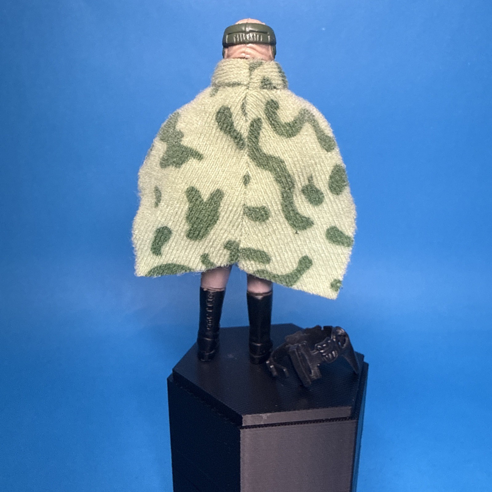 Princess Leia Organa (In Combat Poncho) sold