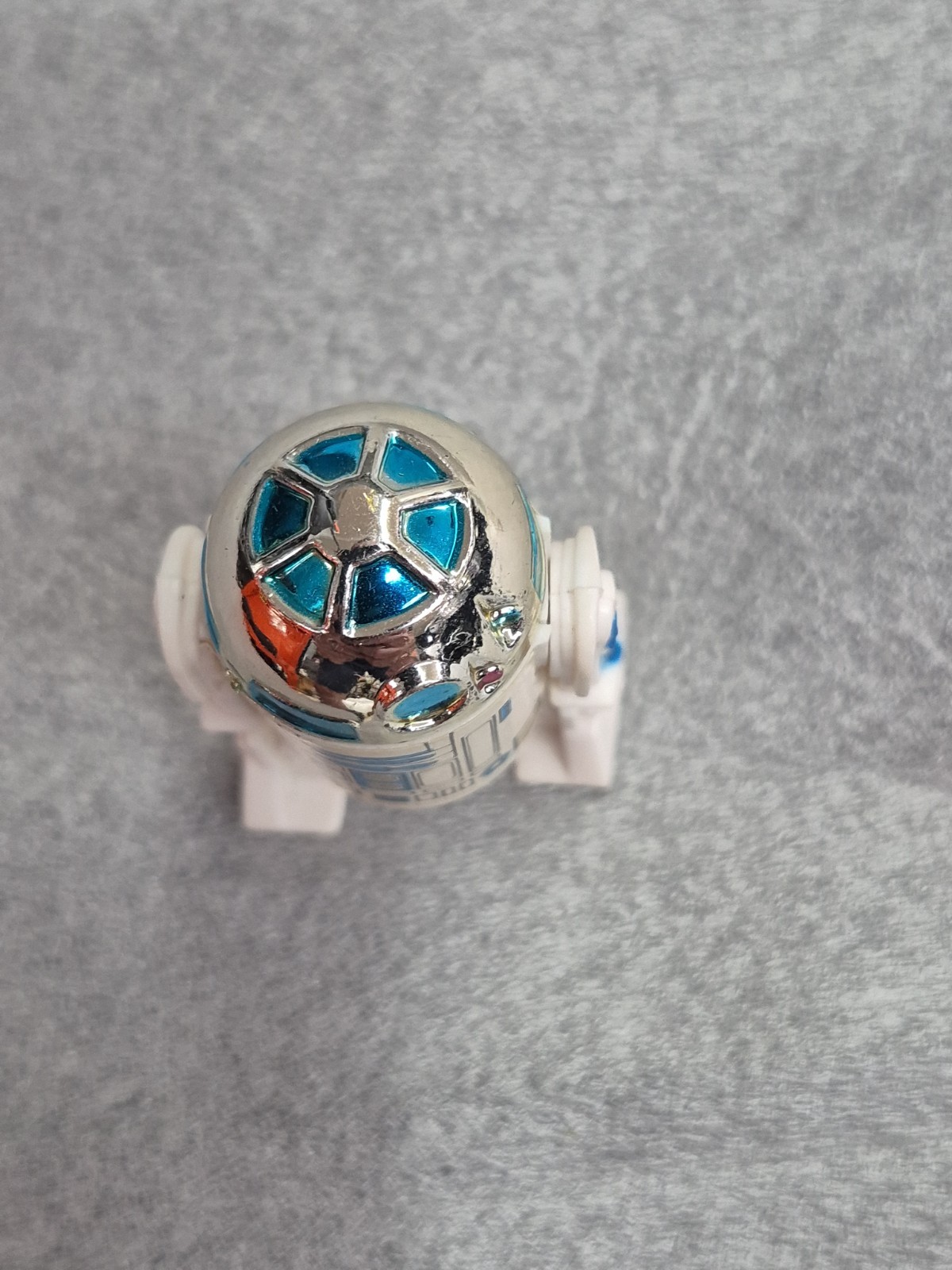 R2-D2 (Artoo-Detoo) sold