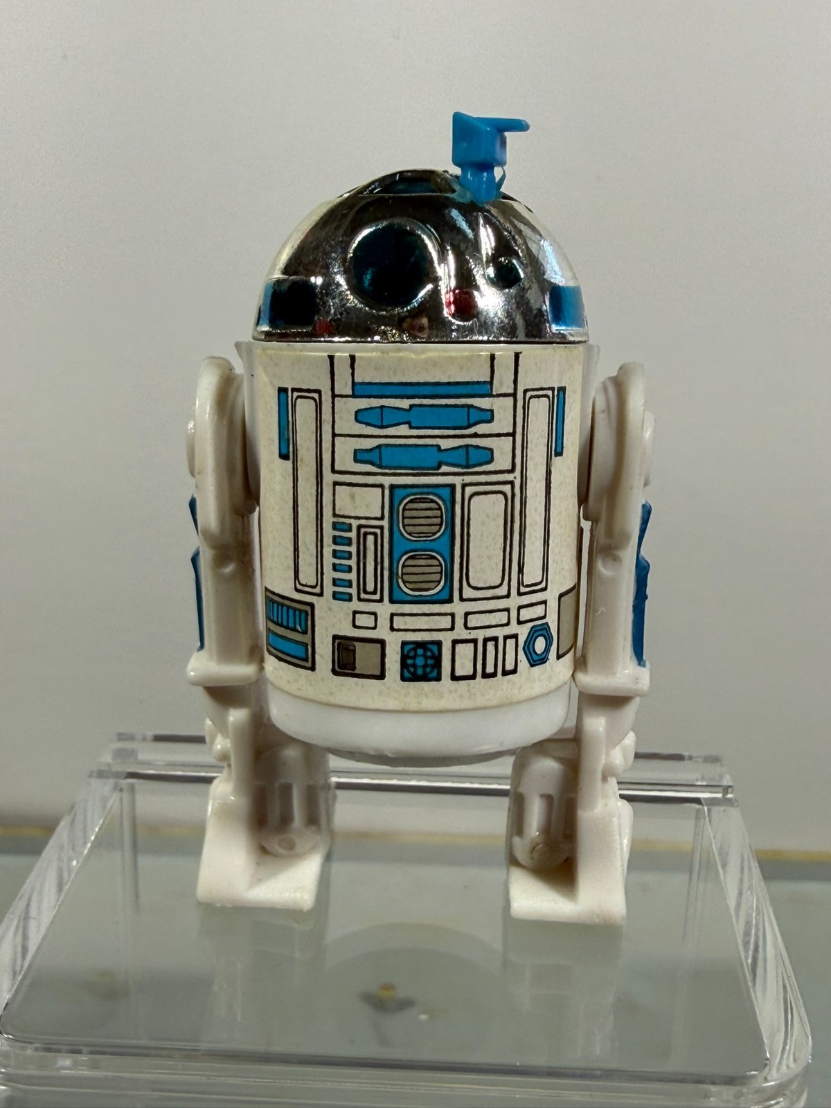 R2-D2 (Artoo-Detoo) (with Sensorscope) sold