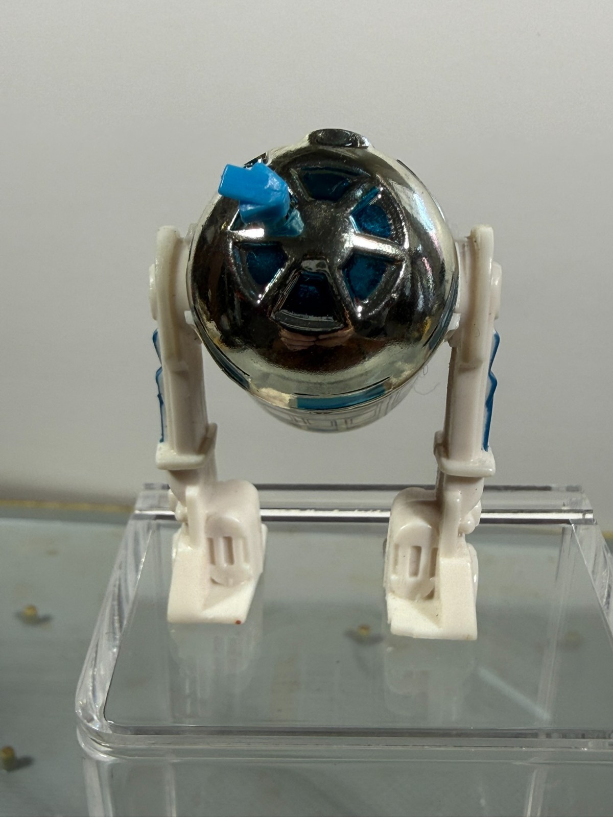 R2-D2 (Artoo-Detoo) (with Sensorscope) sold