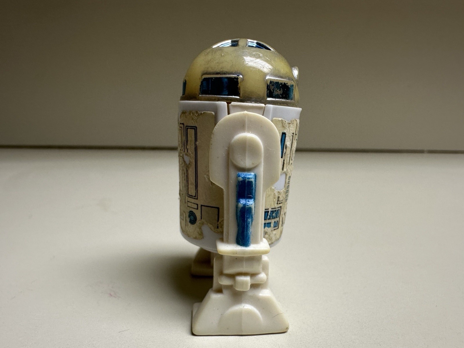 R2-D2 (Artoo-Detoo) (with Sensorscope) sold