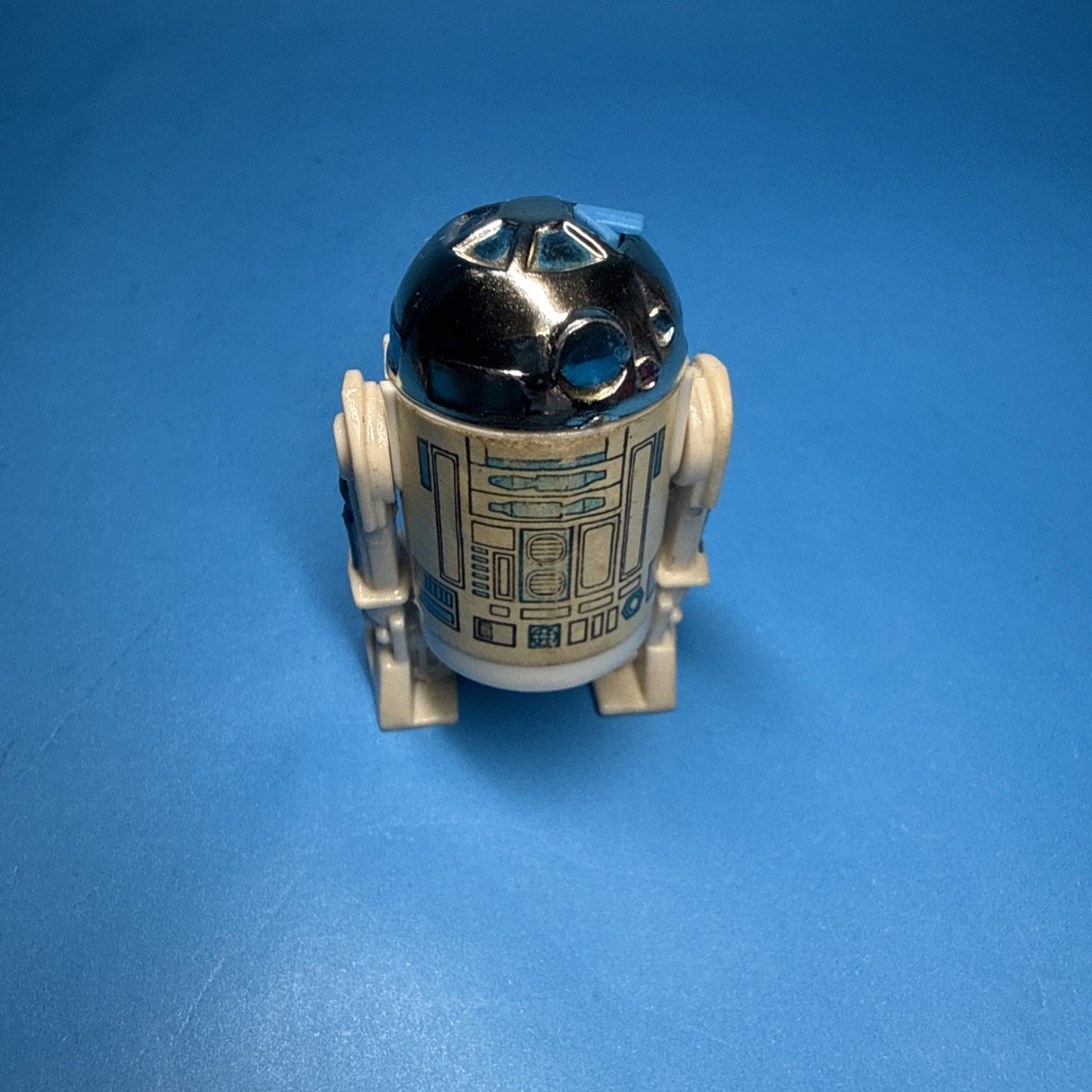 R2-D2 (Artoo-Detoo) (with Sensorscope) sold