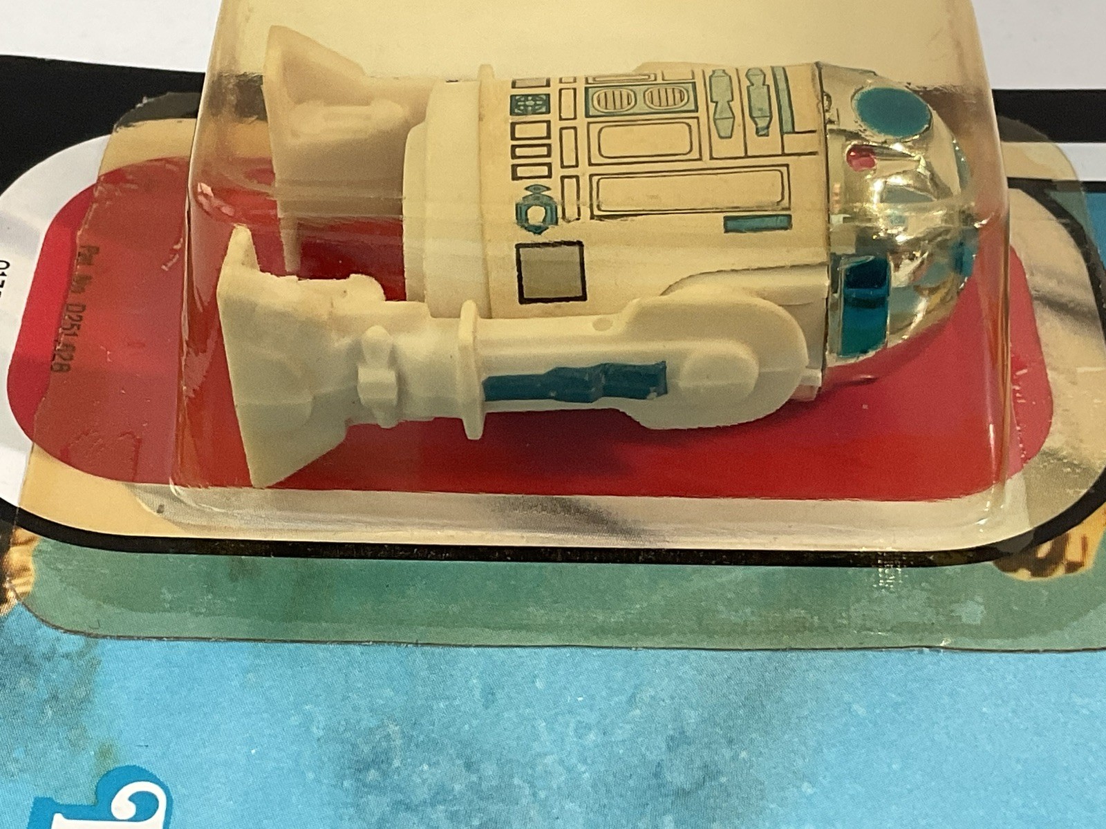 R2-D2 (Artoo-Detoo) (with Sensorscope) sold