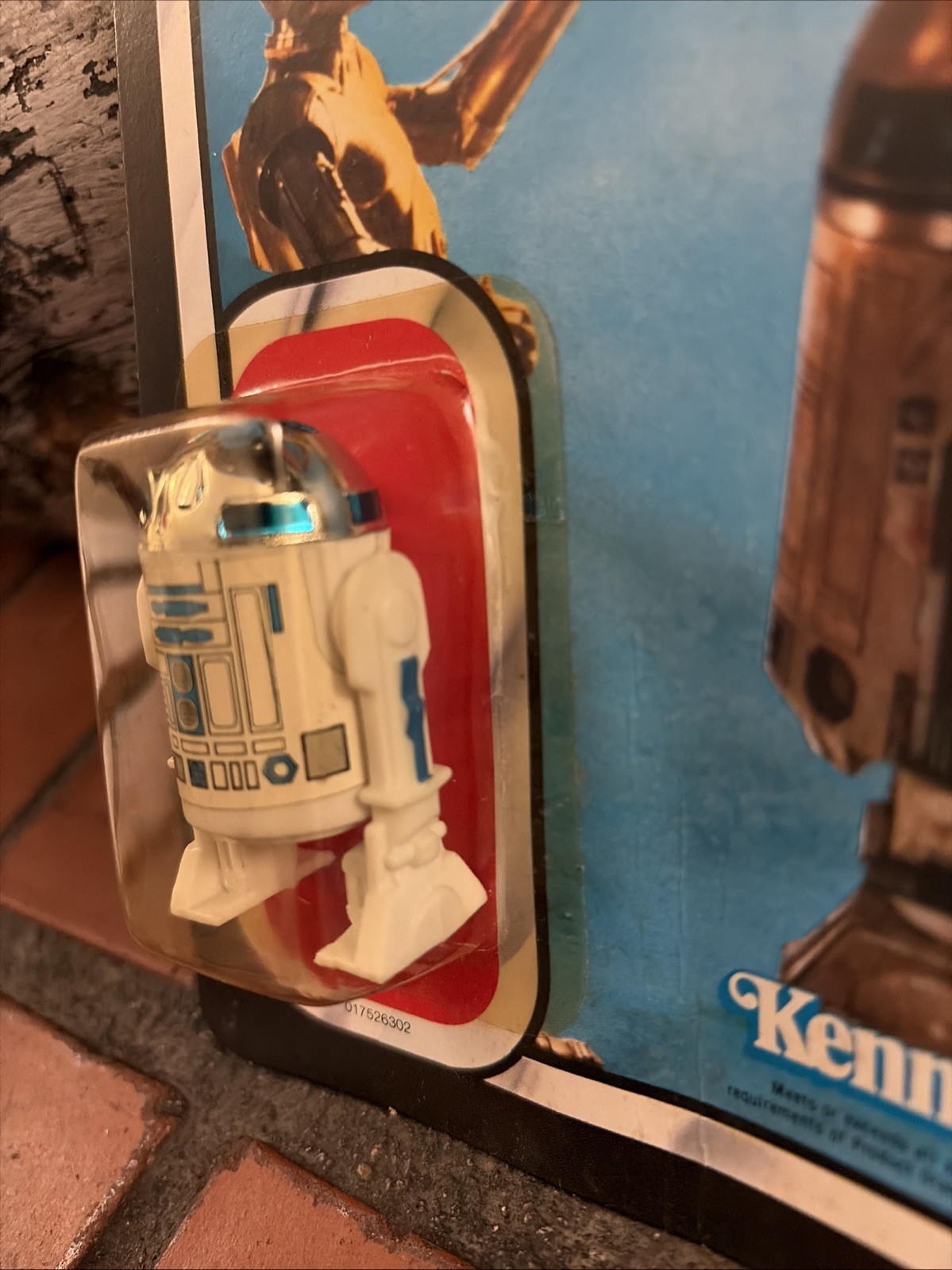 R2-D2 (Artoo-Detoo) (with Sensorscope) sold