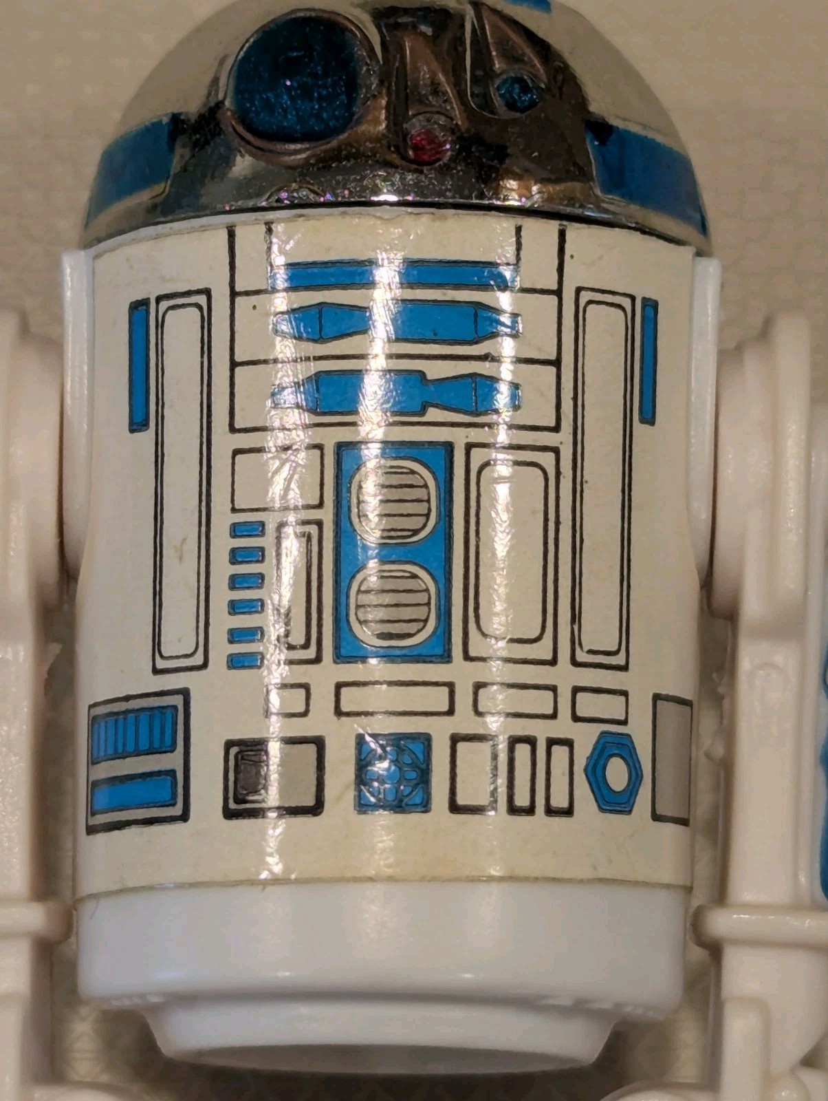R2-D2 (Artoo-Detoo) (with Sensorscope) sold