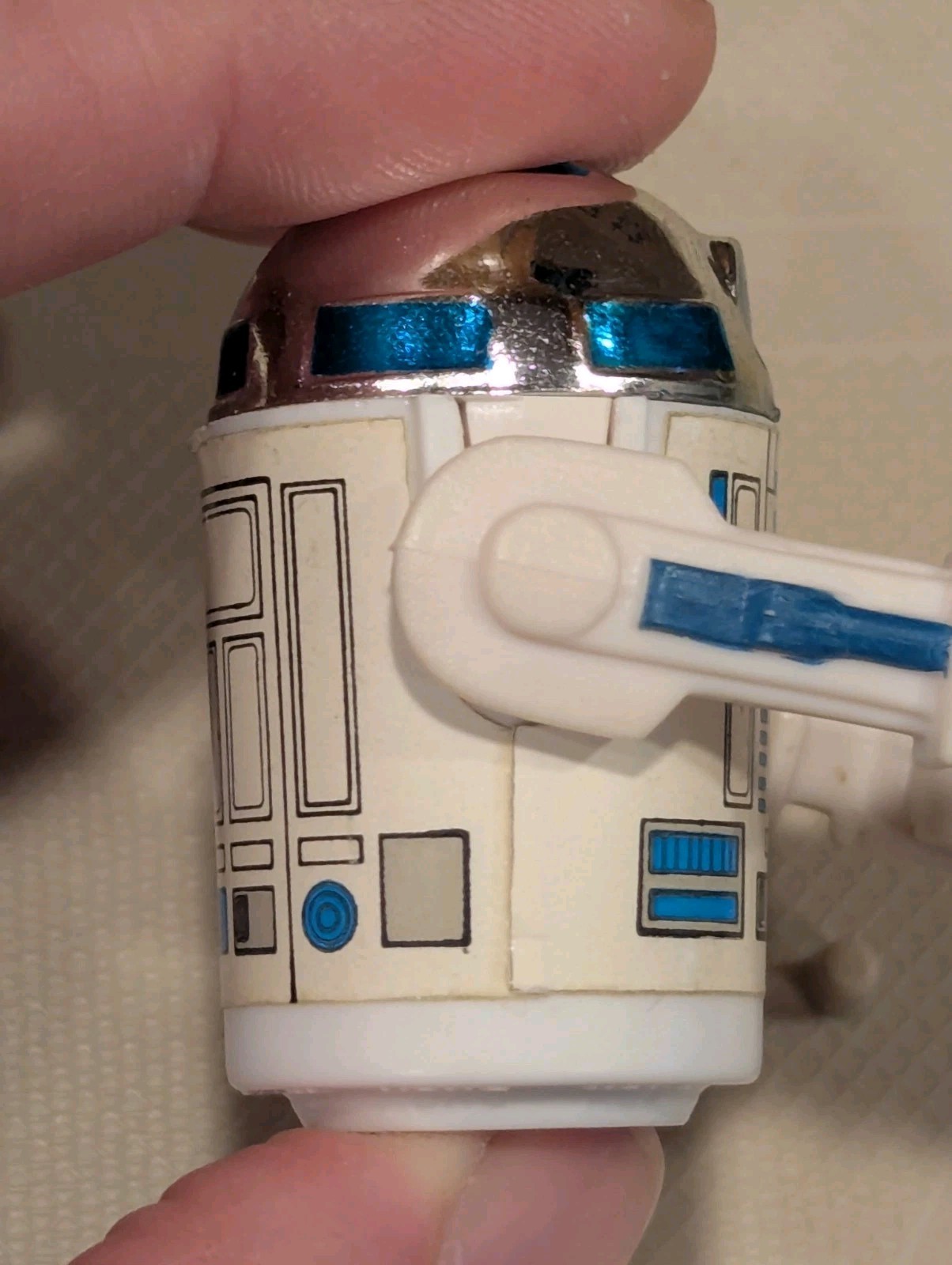 R2-D2 (Artoo-Detoo) (with Sensorscope) sold