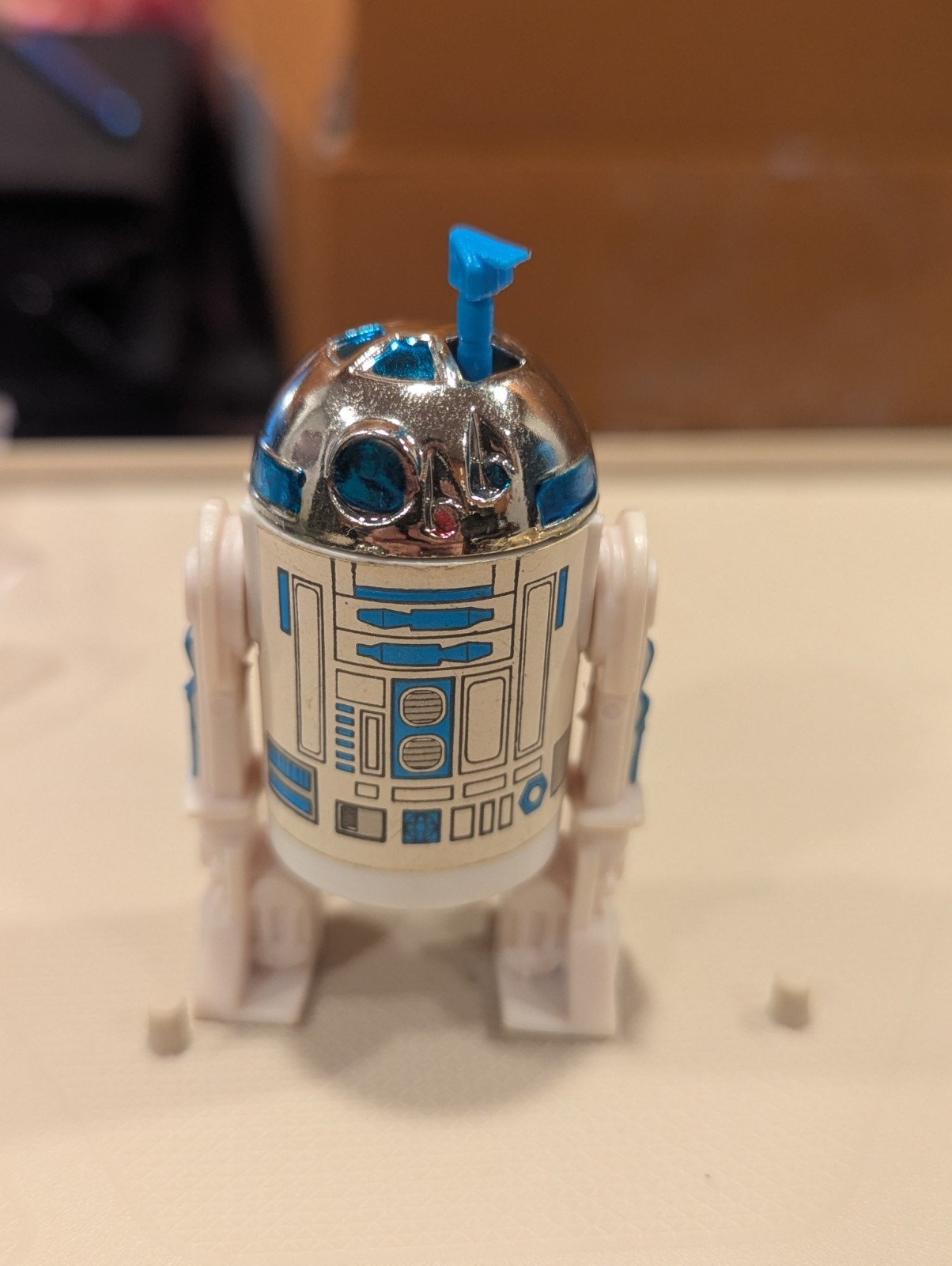 R2-D2 (Artoo-Detoo) (with Sensorscope) sold