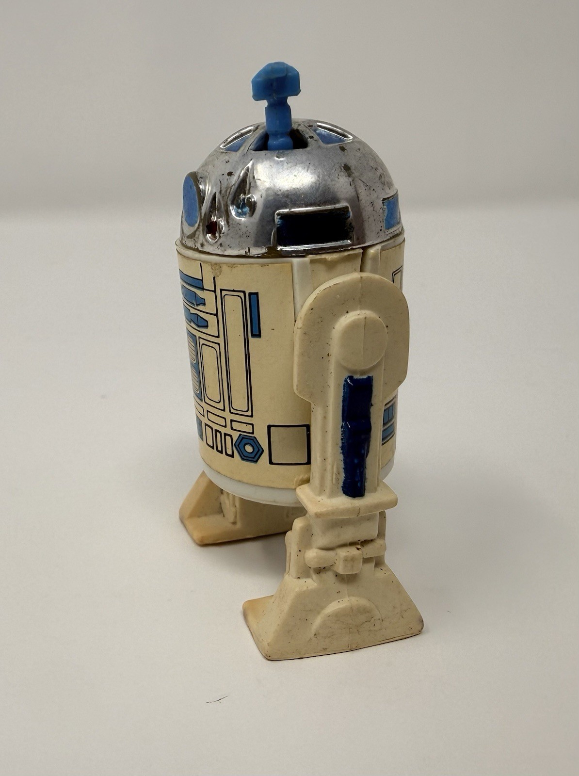 R2-D2 (Artoo-Detoo) (with Sensorscope) sold