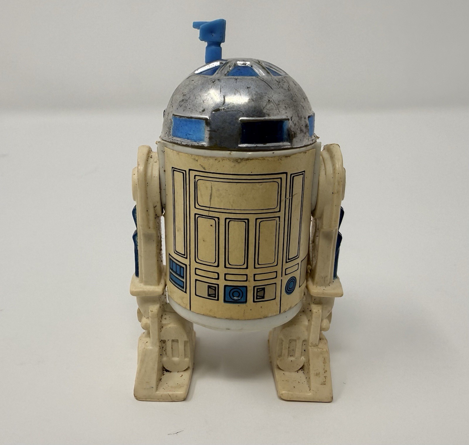R2-D2 (Artoo-Detoo) (with Sensorscope) sold