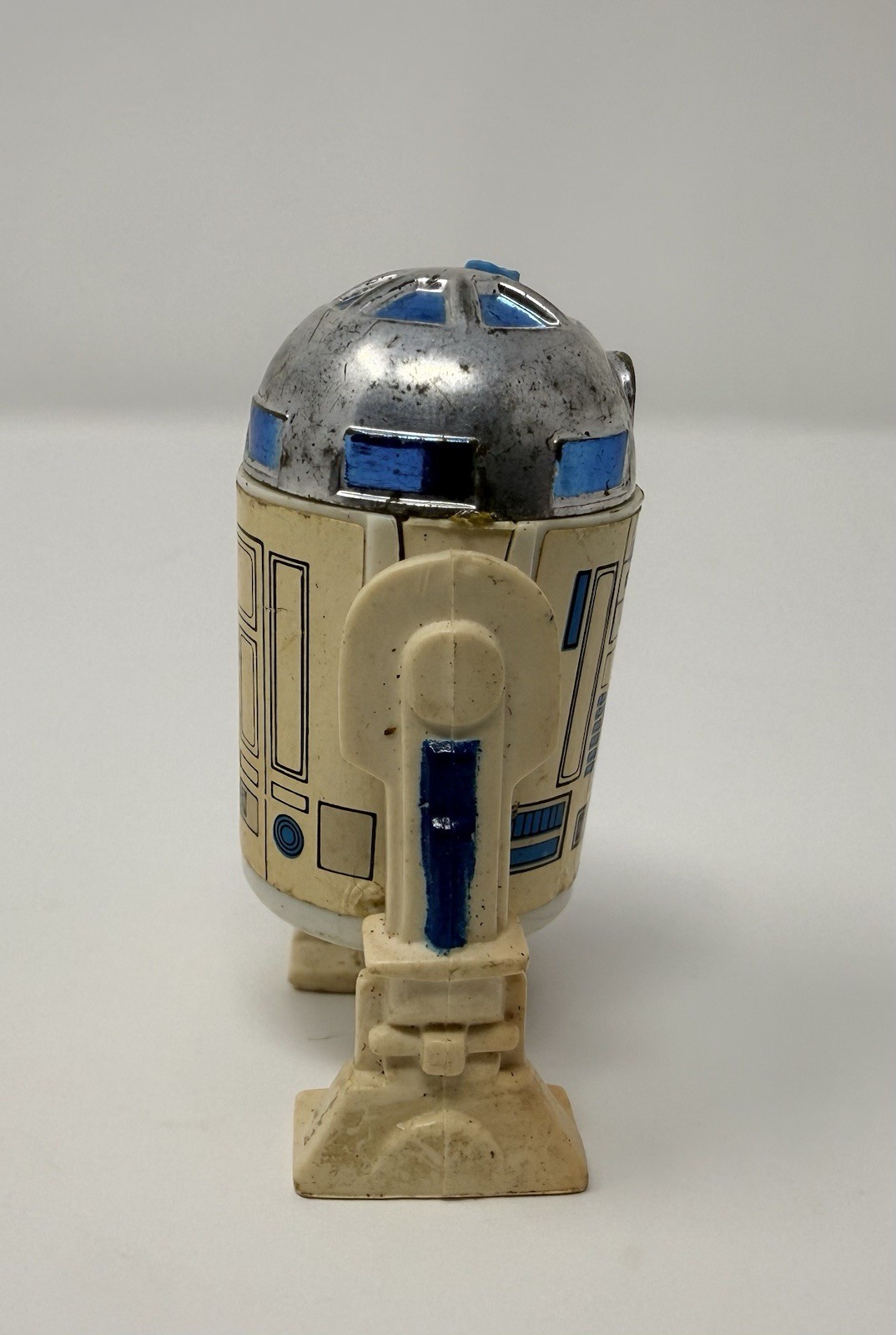 R2-D2 (Artoo-Detoo) (with Sensorscope) sold