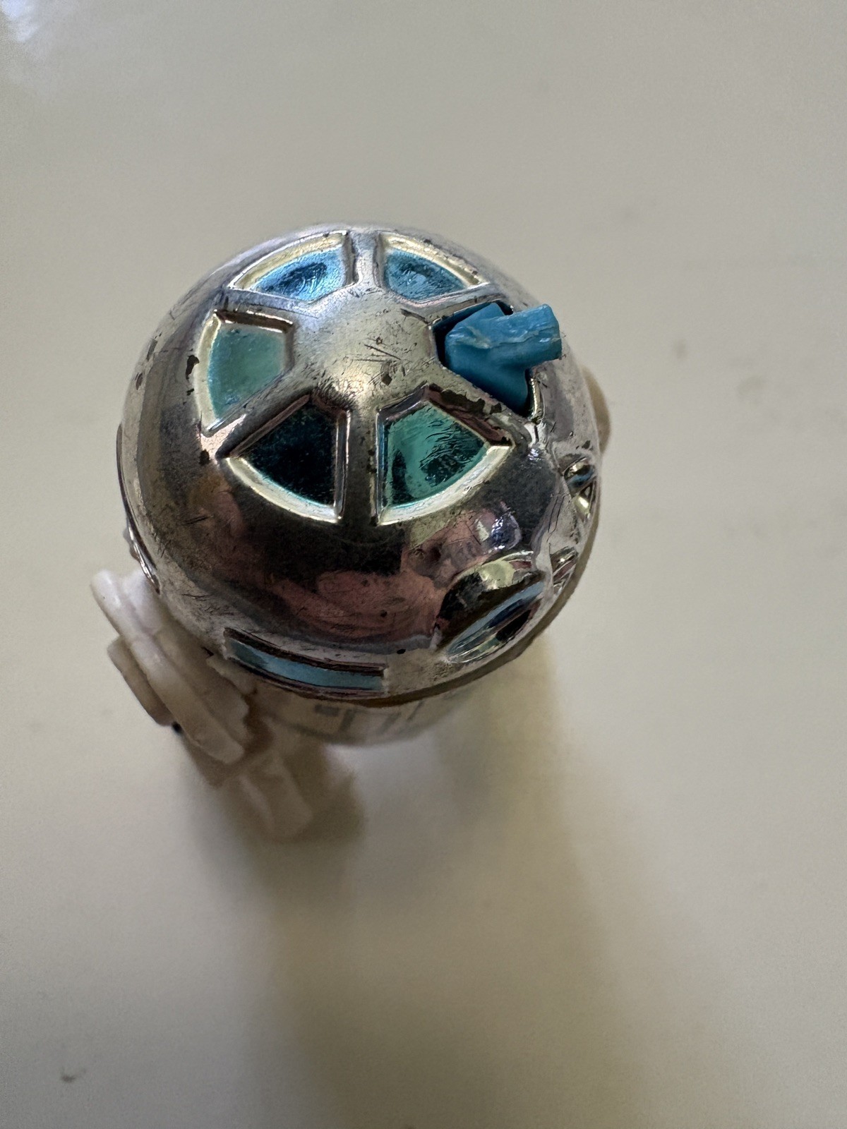 R2-D2 (Artoo-Detoo) (with Sensorscope) sold