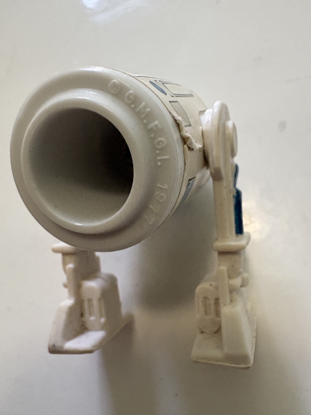 R2-D2 (Artoo-Detoo) (with Sensorscope) sold