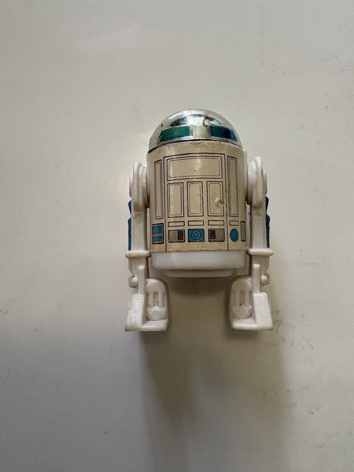 R2-D2 (Artoo-Detoo) (with Sensorscope) sold