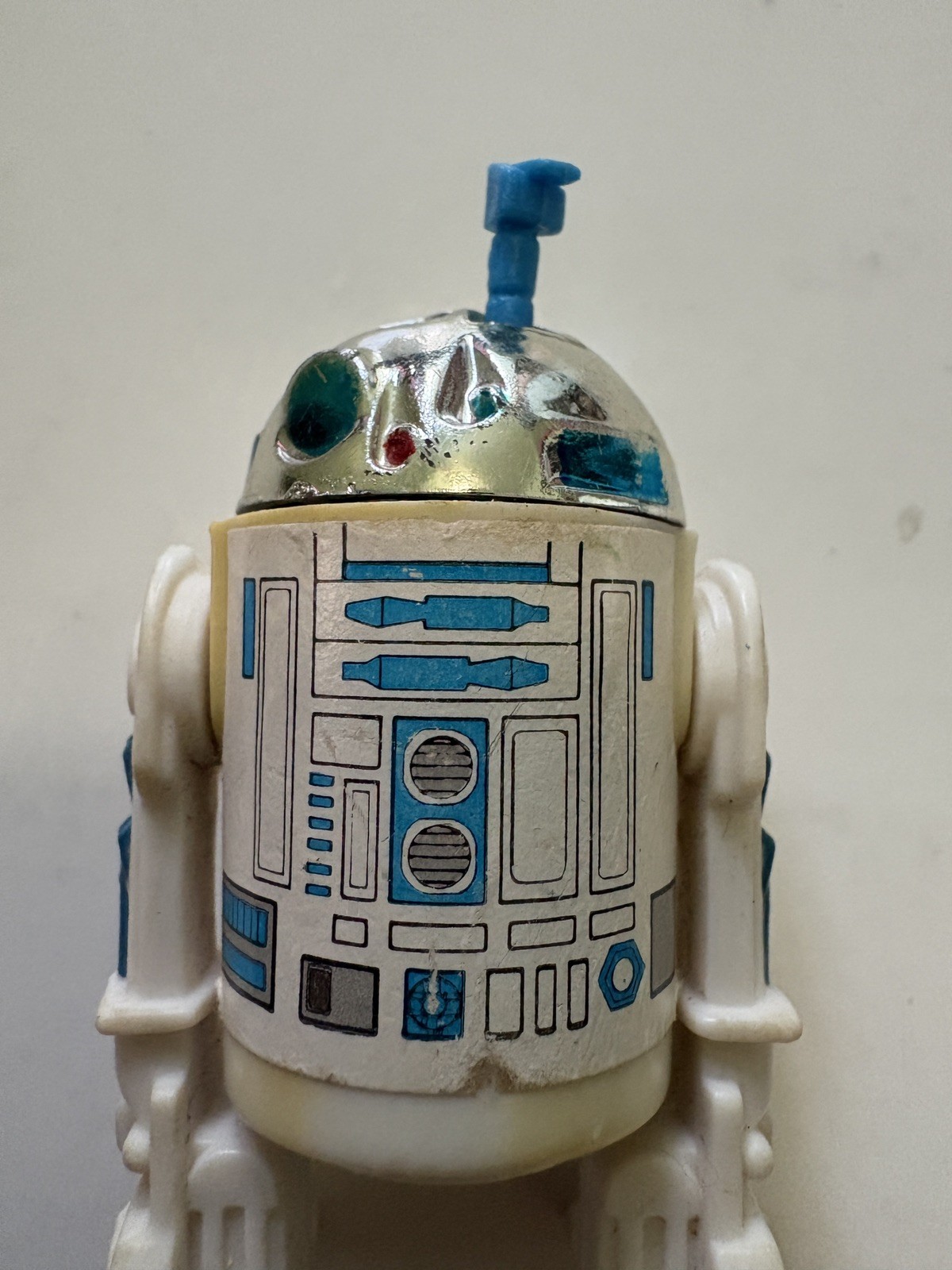 R2-D2 (Artoo-Detoo) (with Sensorscope) sold