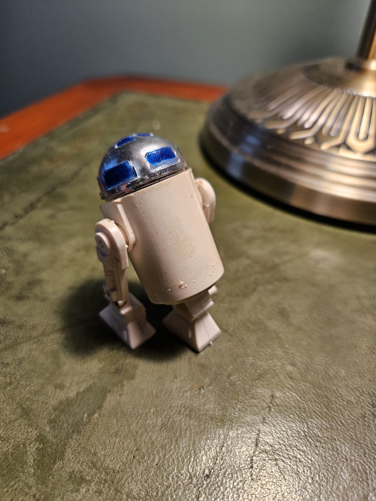 R2-D2 (Droid Factory) sold