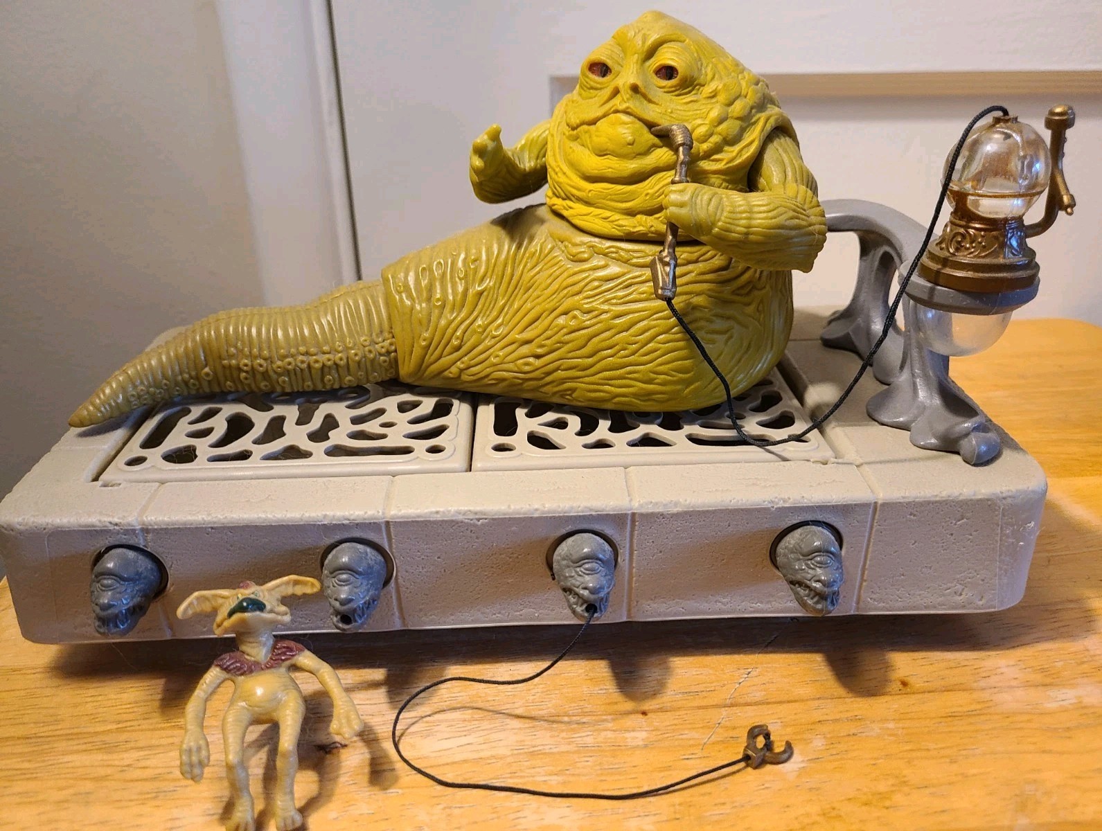 Jabba the Hutt Action Playset sold