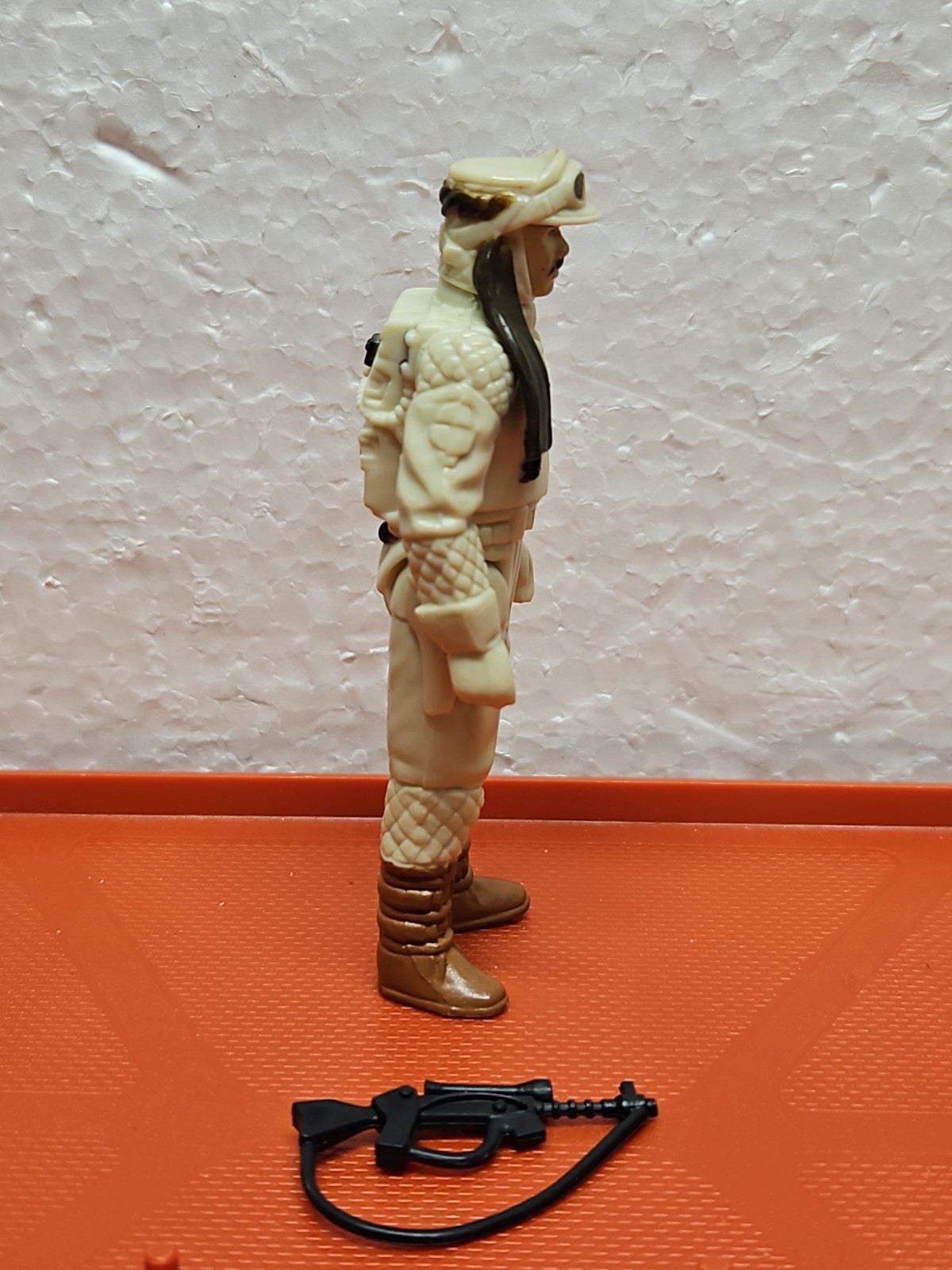 Rebel Commander sold