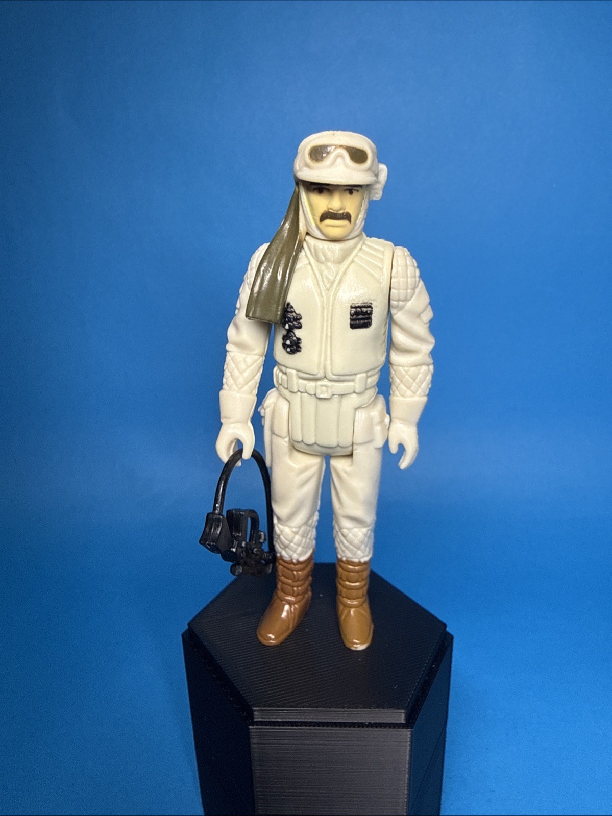 Rebel Commander sold