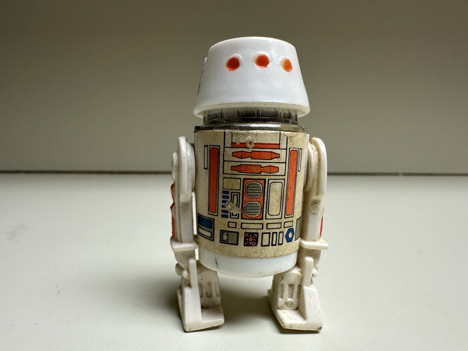 R5-D4 (Arfive-Defour) sold