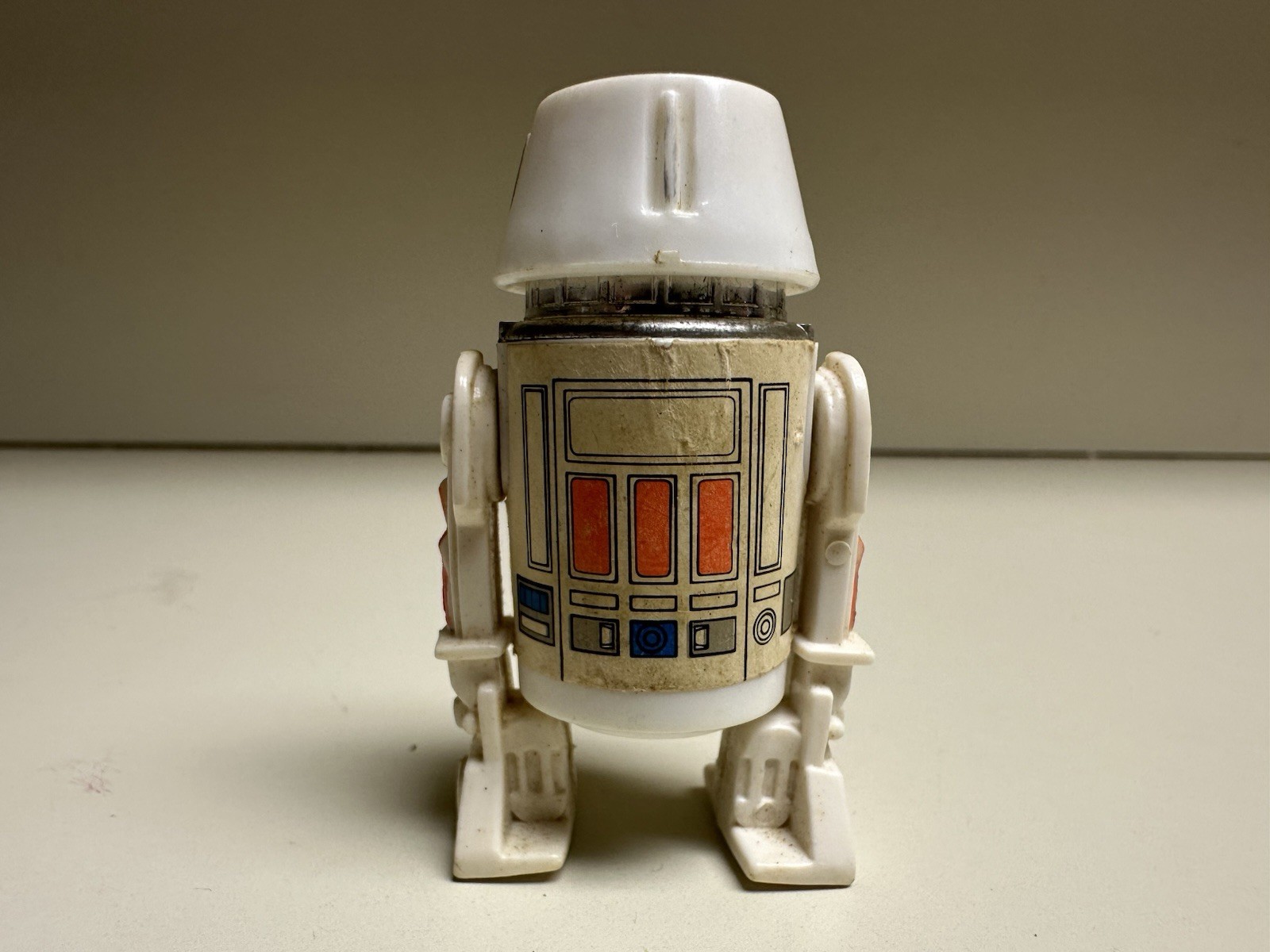 R5-D4 (Arfive-Defour) sold