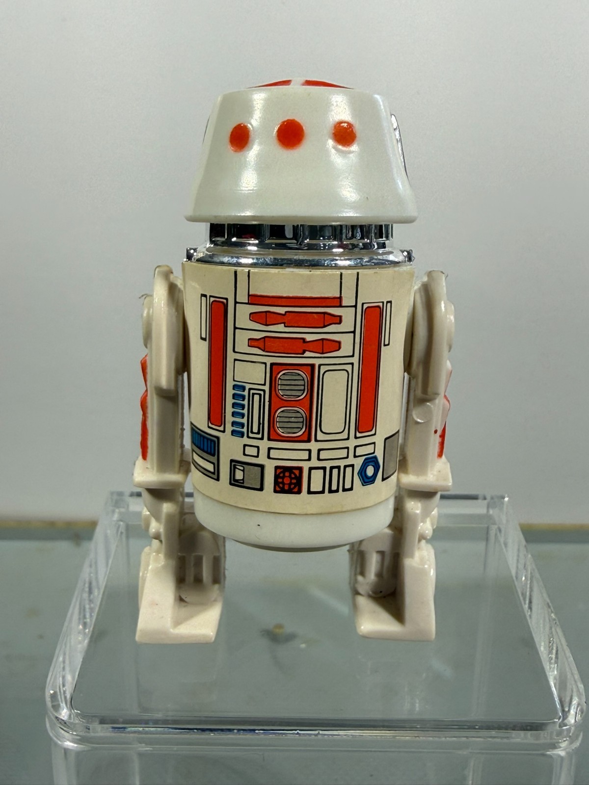 R5-D4 (Arfive-Defour) sold