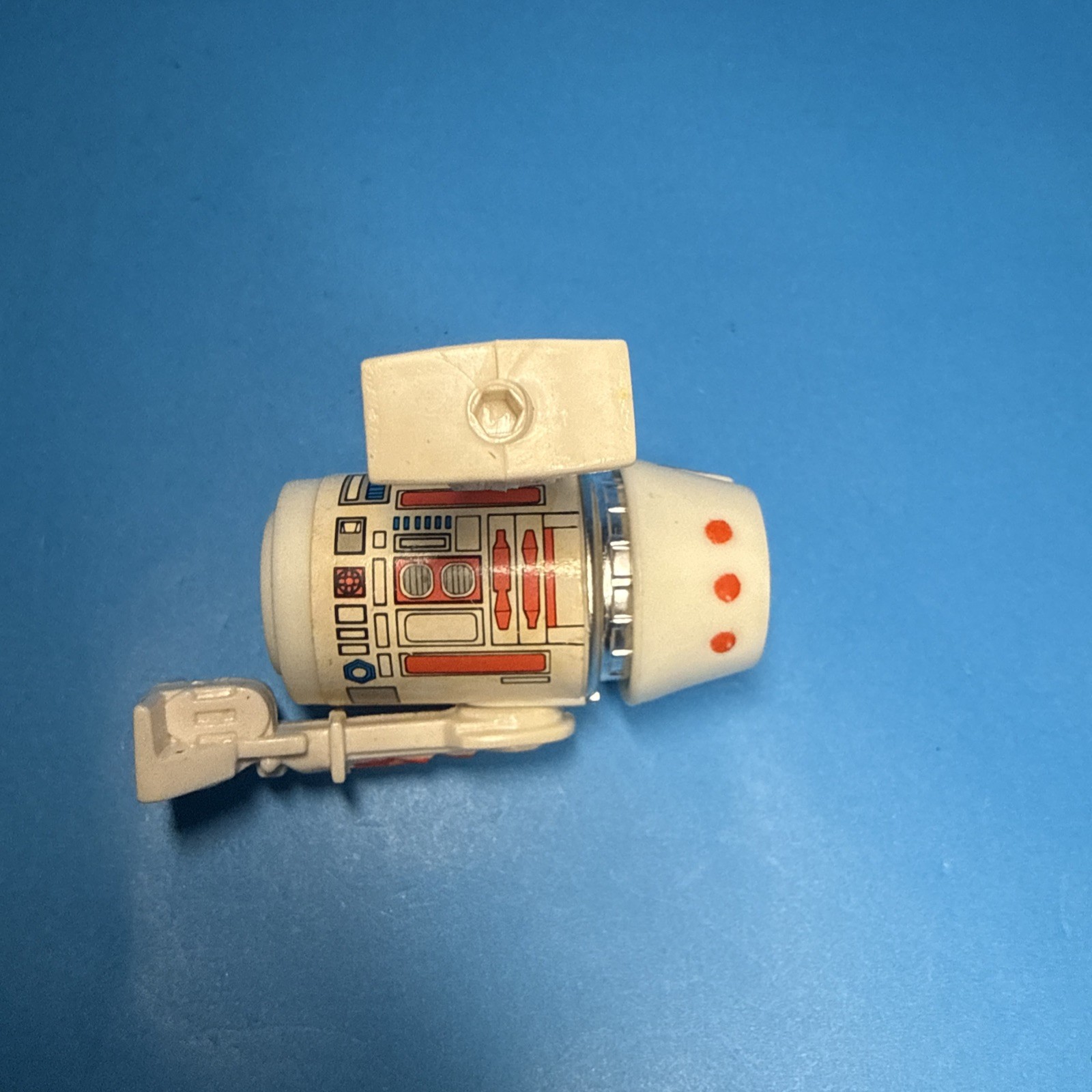 R5-D4 (Arfive-Defour) sold