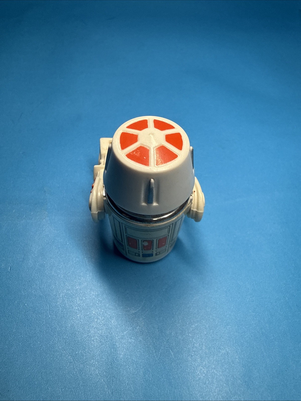 R5-D4 (Arfive-Defour) sold