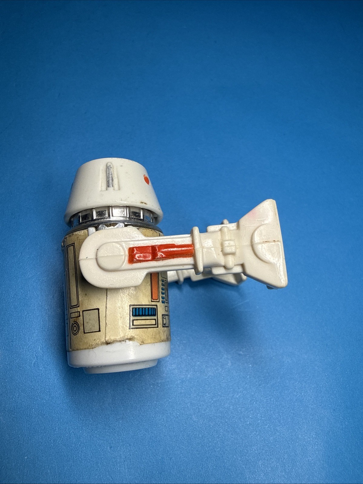 R5-D4 (Arfive-Defour) sold