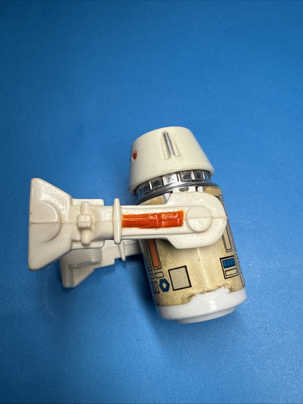 R5-D4 (Arfive-Defour) sold