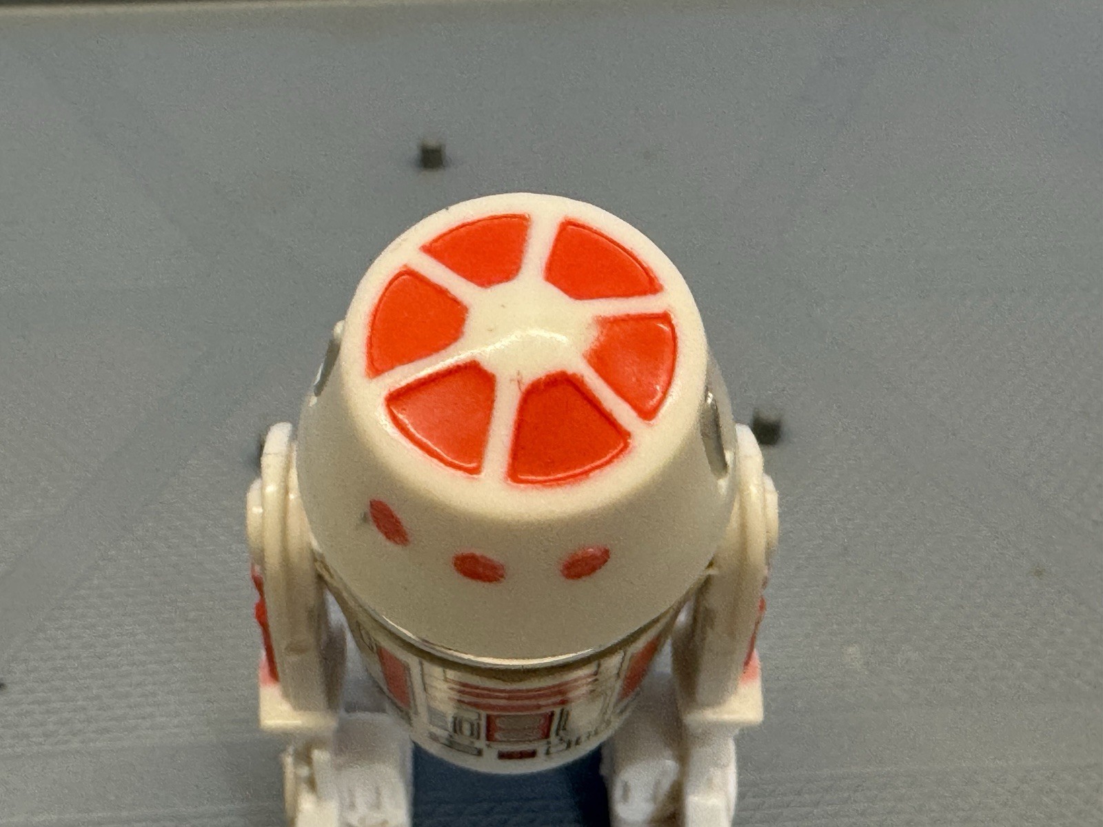 R5-D4 (Arfive-Defour) sold
