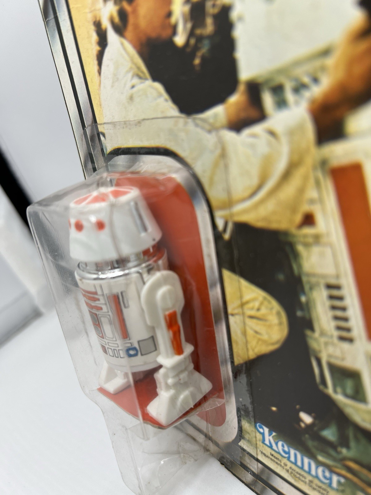 R5-D4 (Arfive-Defour) sold