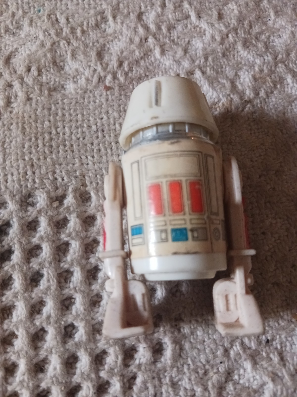 R5-D4 (Arfive-Defour) sold