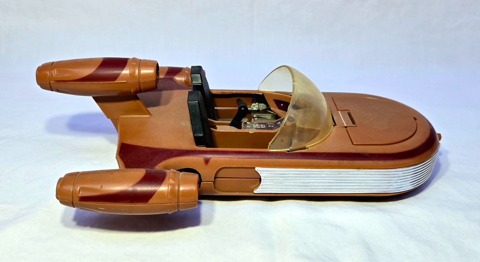 Landspeeder sold