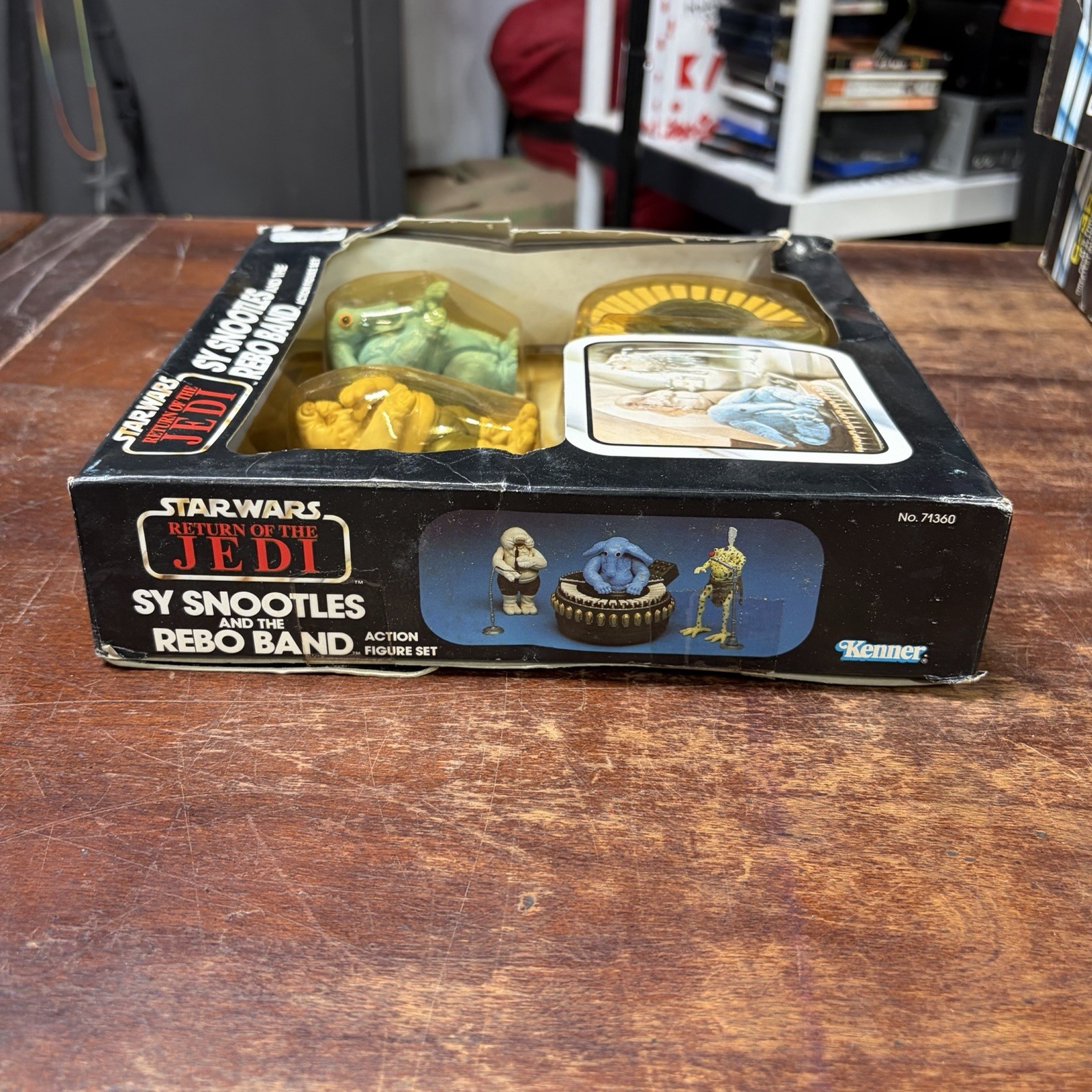 Sy Snootles & The Rebo Band sold