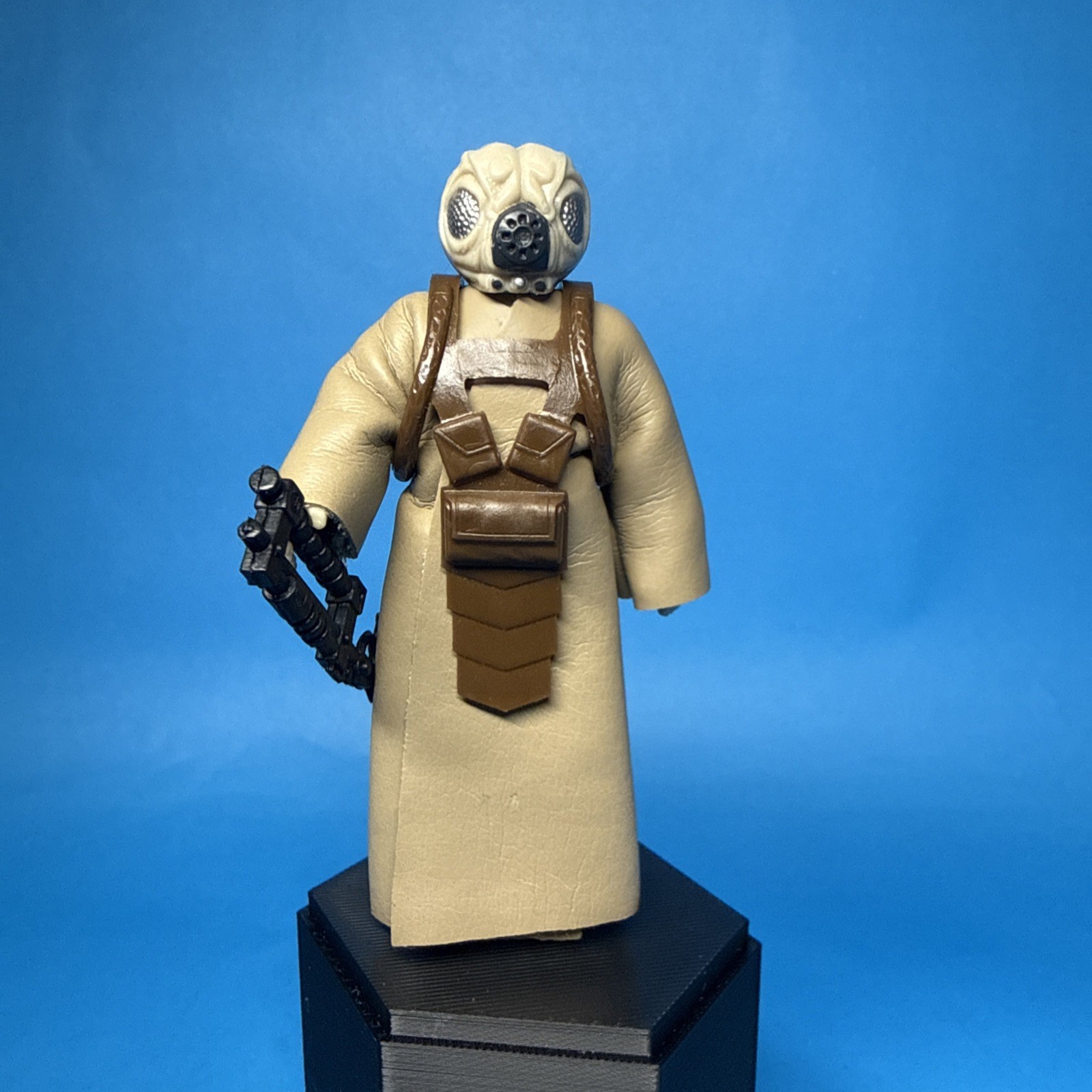 4-LOM sold