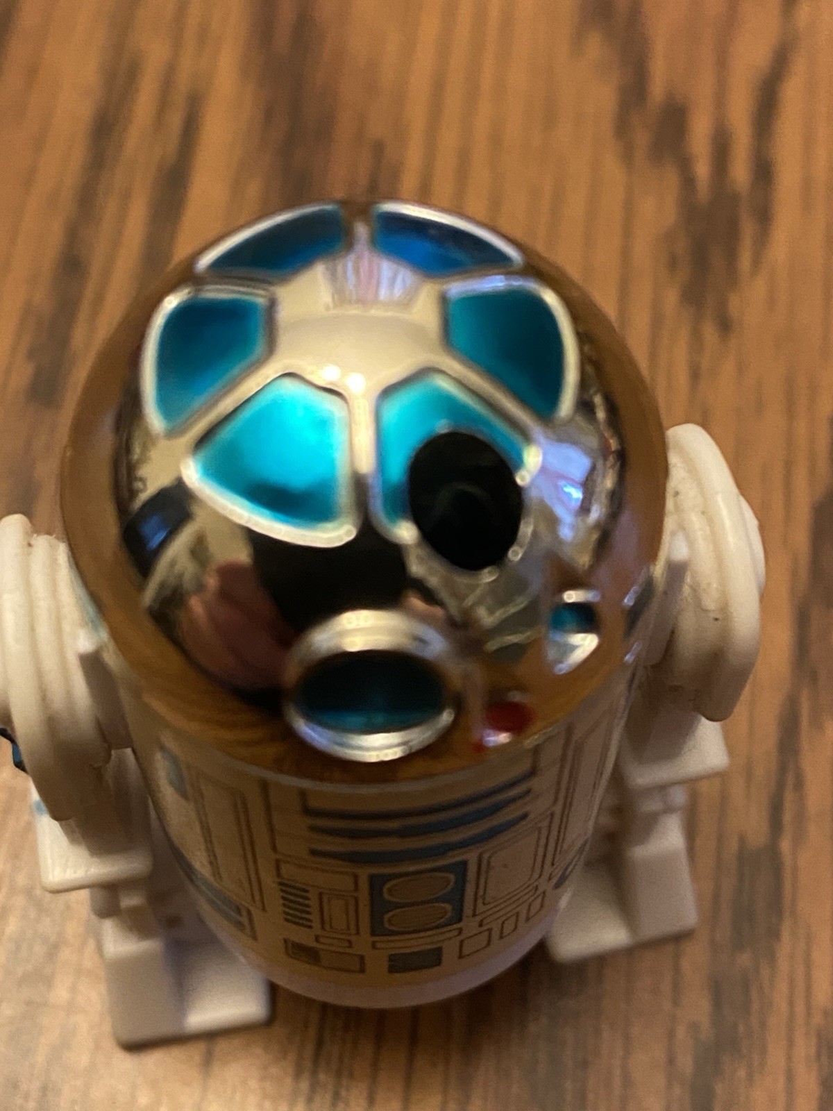 R2-D2 (Artoo-Detoo) with pop-up Lightsaber sold