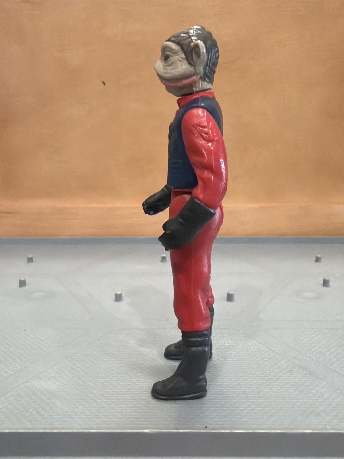 Nien Nunb sold