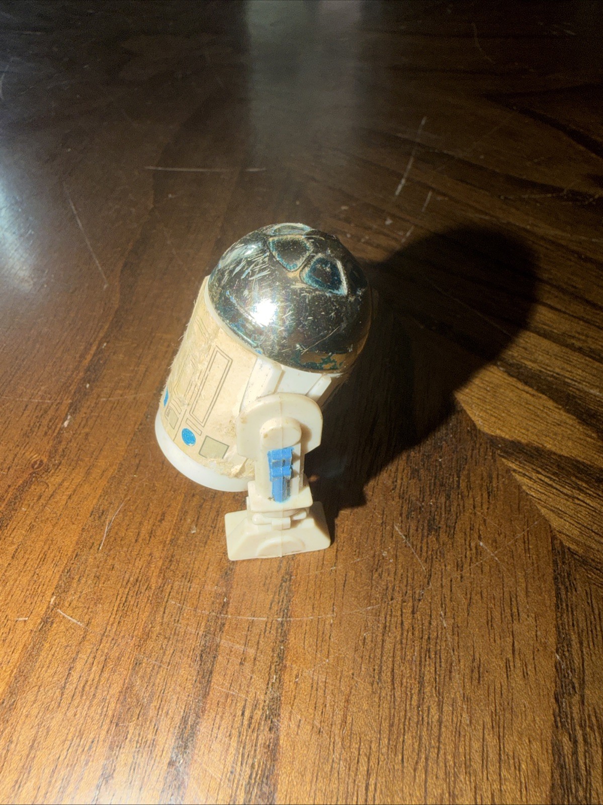 R2-D2 (Artoo-Detoo) with pop-up Lightsaber sold