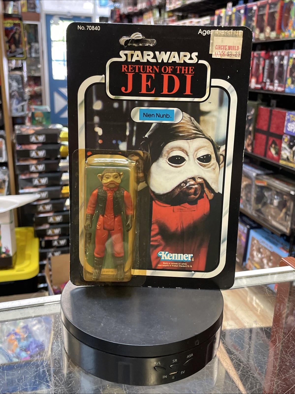 Nien Nunb sold