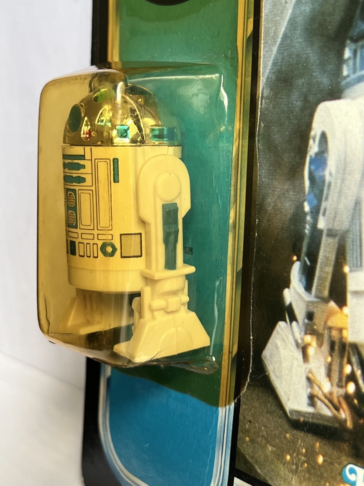 R2-D2 (Artoo-Detoo) with pop-up Lightsaber sold