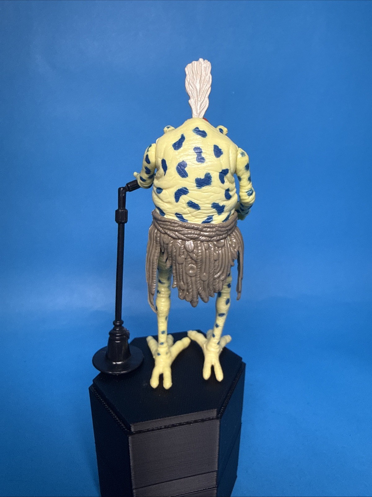 Sy Snootles sold