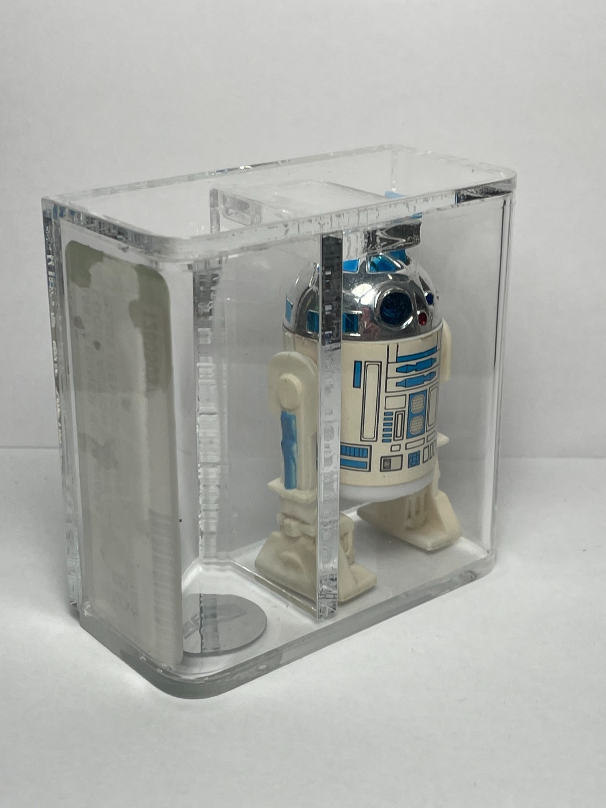 R2-D2 (Artoo-Detoo) (with Sensorscope) sold
