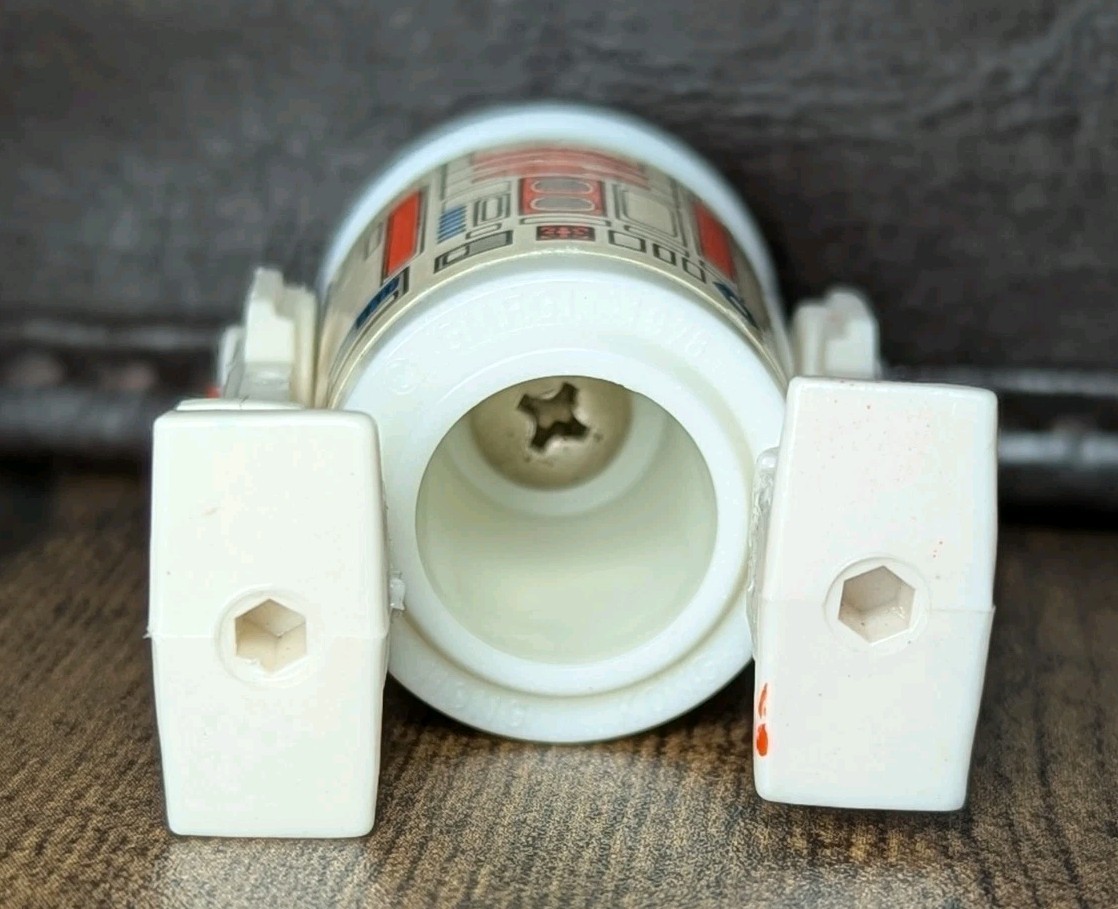 R5-D4 (Arfive-Defour) sold