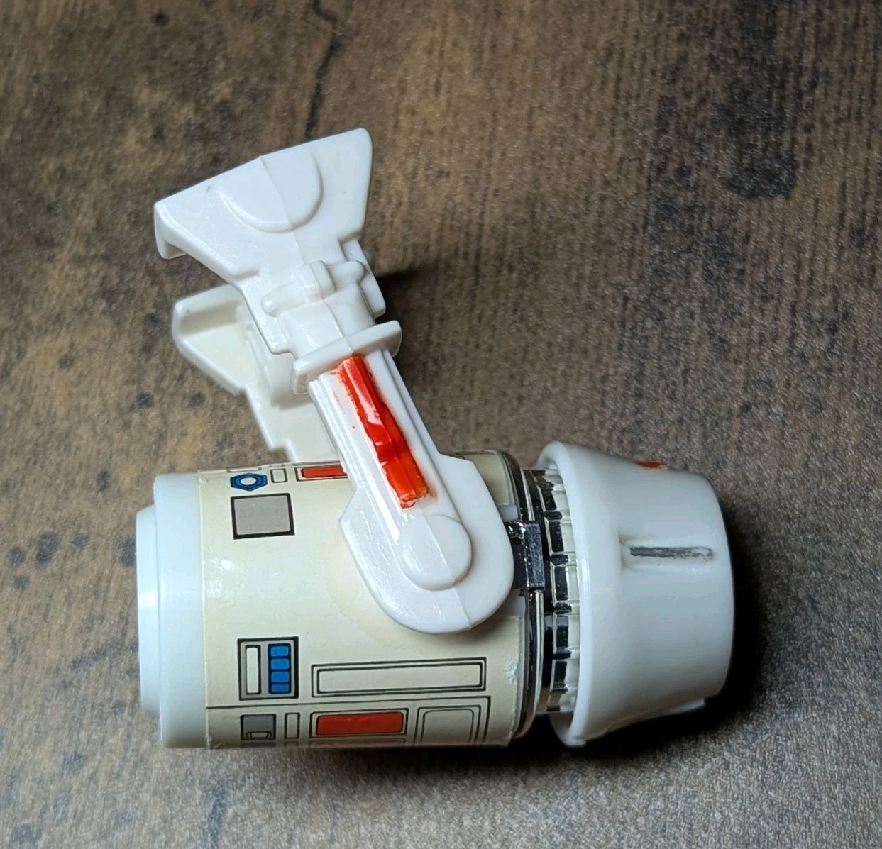 R5-D4 (Arfive-Defour) sold