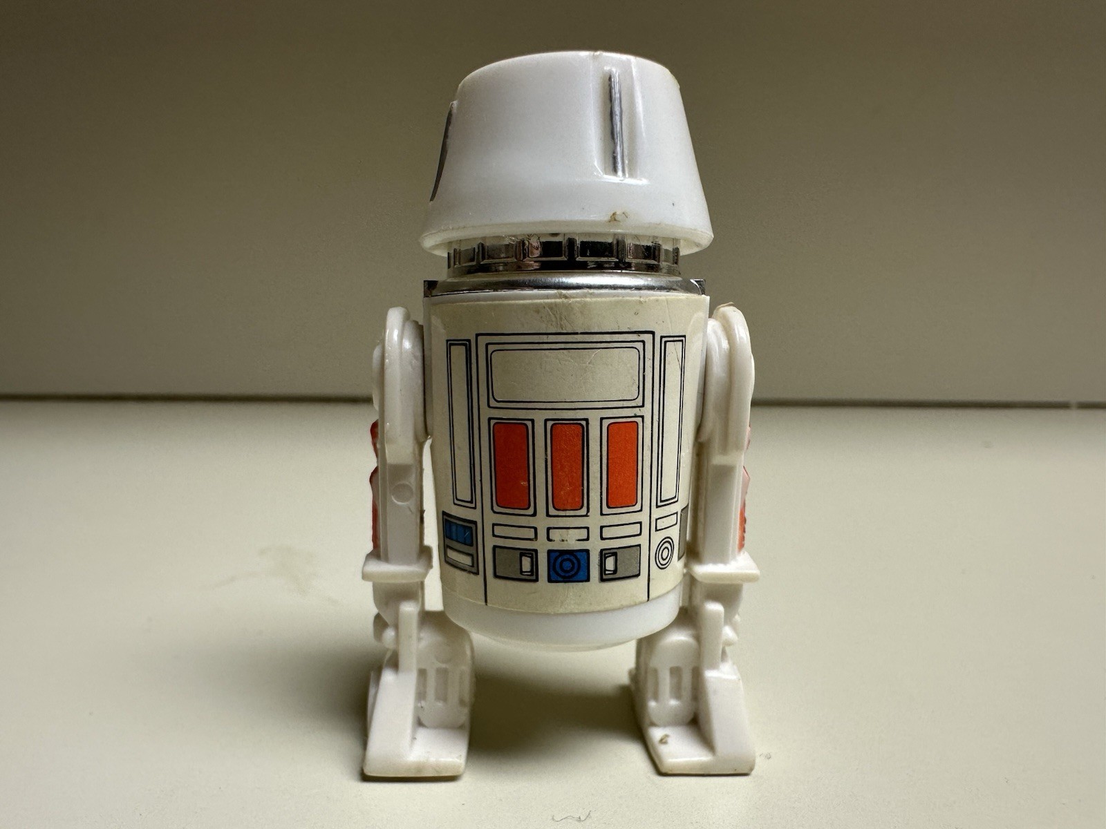 R5-D4 (Arfive-Defour) sold