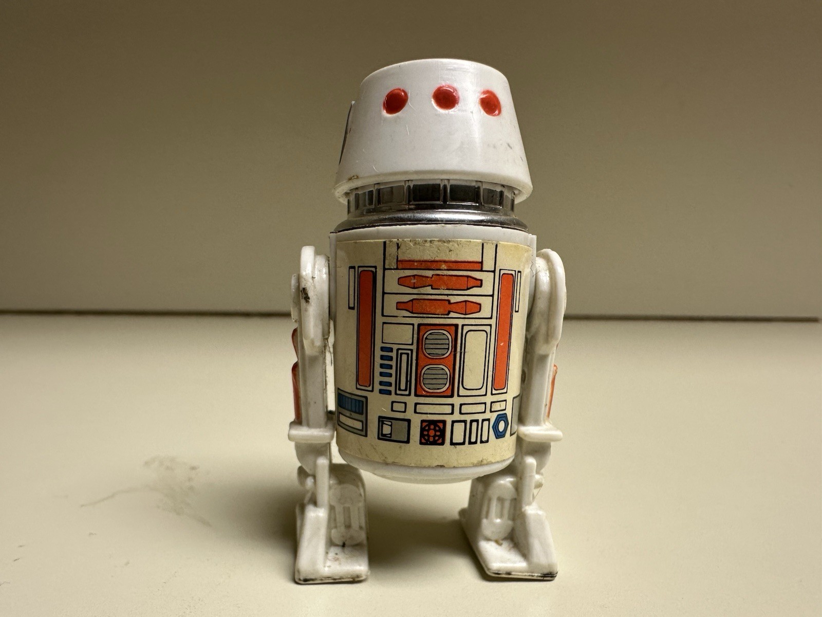 R5-D4 (Arfive-Defour) sold