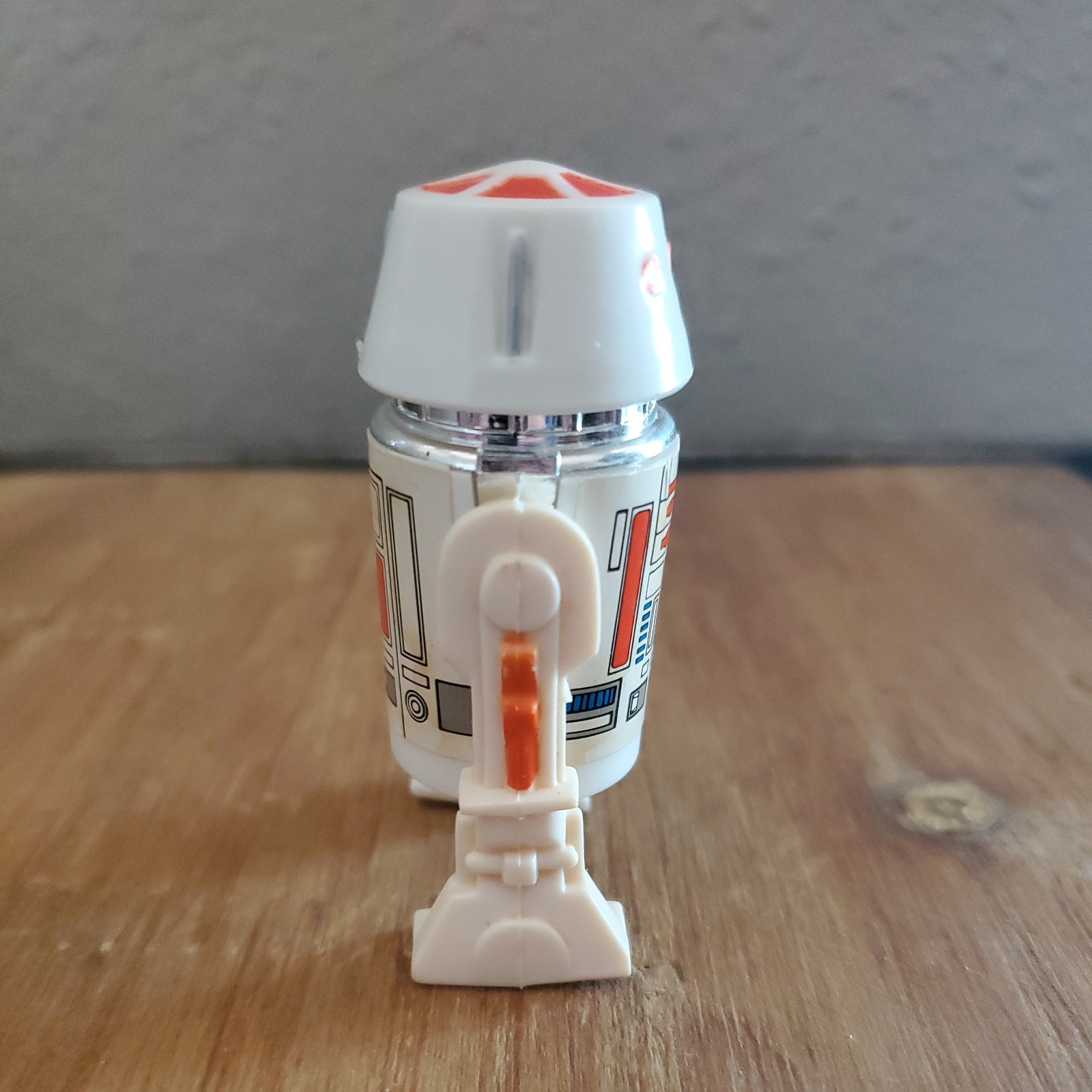 R5-D4 (Arfive-Defour) sold